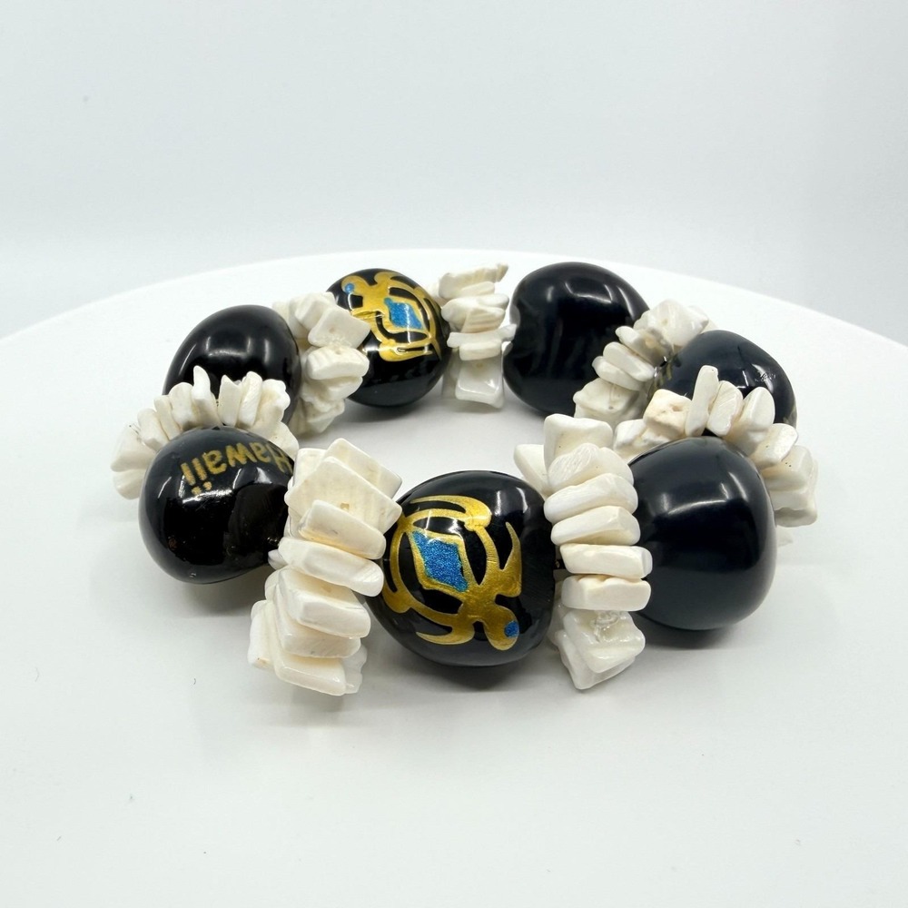 Vintage Hawaii Black Kukui Nut White Shell Stretch Bracelet Chunky Boho Honu 90s